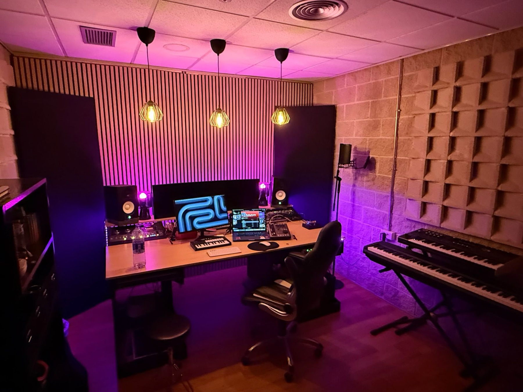 Estudio de grabación PINK! Sound en TAF